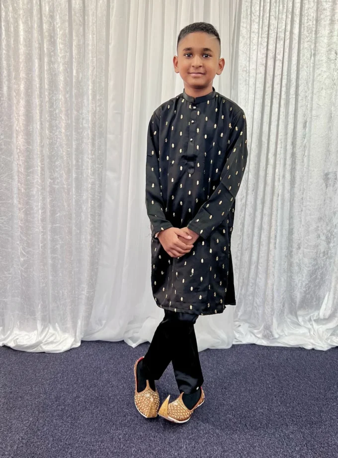 Kurta Pyjama Silk Zwart