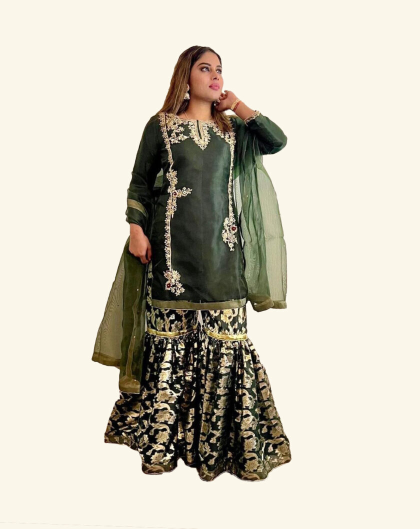 Gharara Bottle Green Met Goud