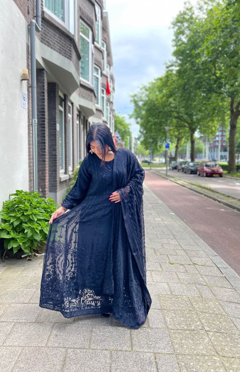 Alizeh chiffon maxi zwart volledig draadbewerkt - Afbeelding 3