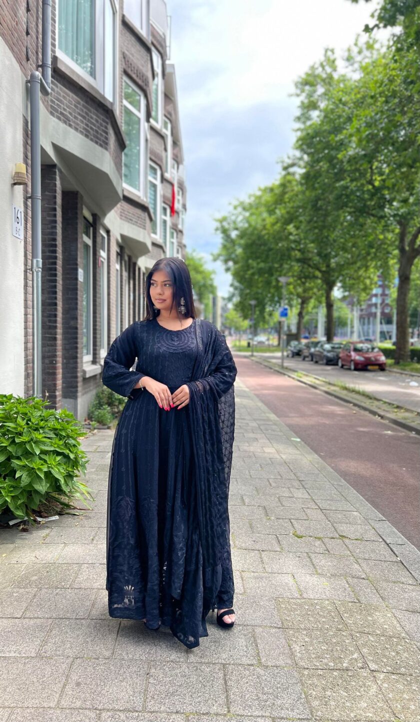 Alizeh chiffon maxi zwart volledig draadbewerkt