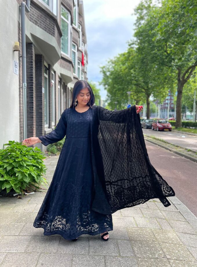 Alizeh chiffon maxi zwart volledig draadbewerkt