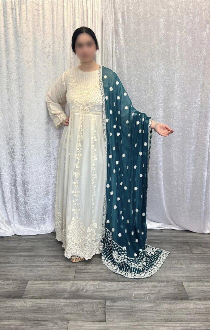 Alizeh maxi wit met groen witte dupatta - Afbeelding 2