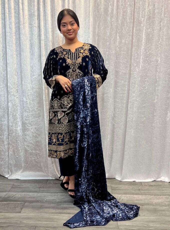 Velvet suit met velvet plachi shawl marineblauw