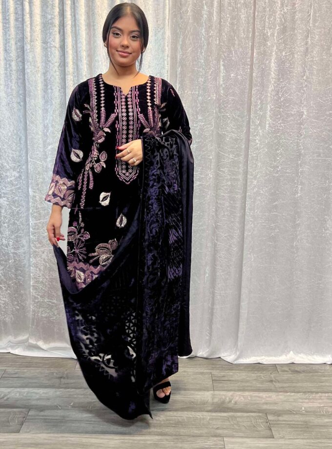 Velvet suit met velvet plachi shawl paars