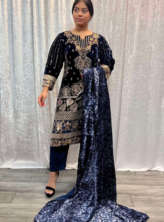 Velvet suit met velvet plachi shawl marineblauw