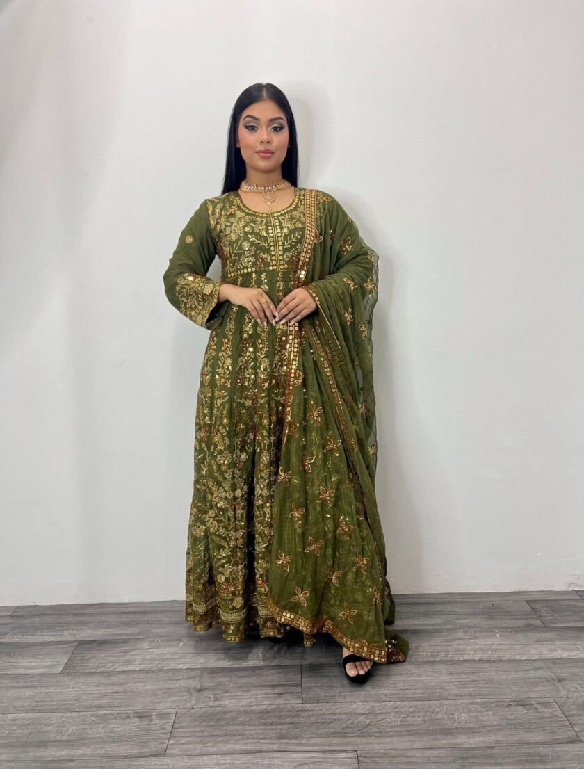 Asim Jofa maxi loofgroen met bordeaux en gouddraad bewerkt
