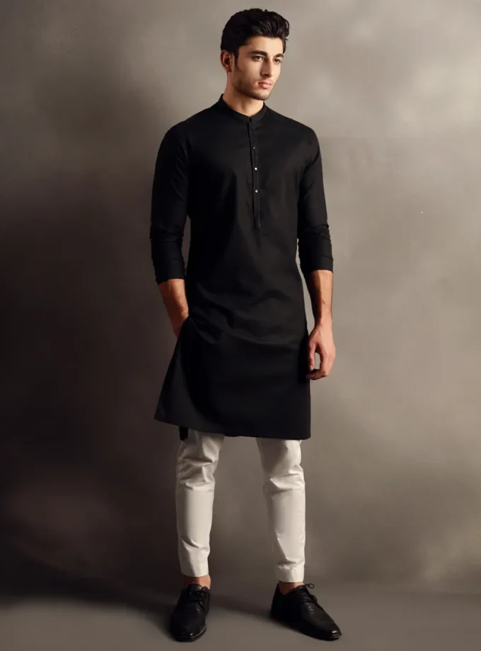 Junaid Jamshed kurta zwart maat S M L en XL artikel 9353