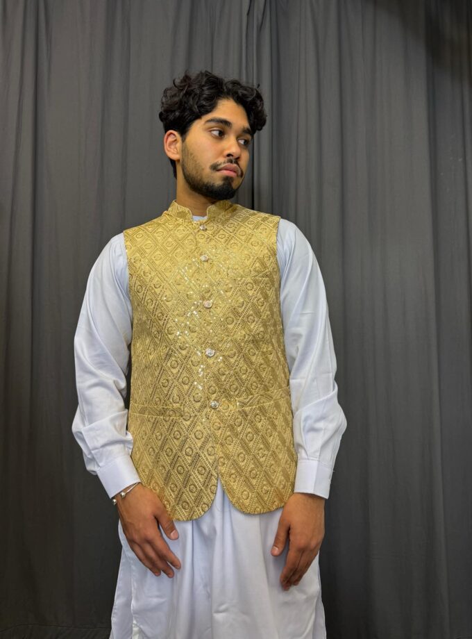 Waistcoat goudkleur artikel 9477