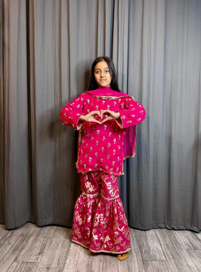 Broshia organza fuchsia sharara