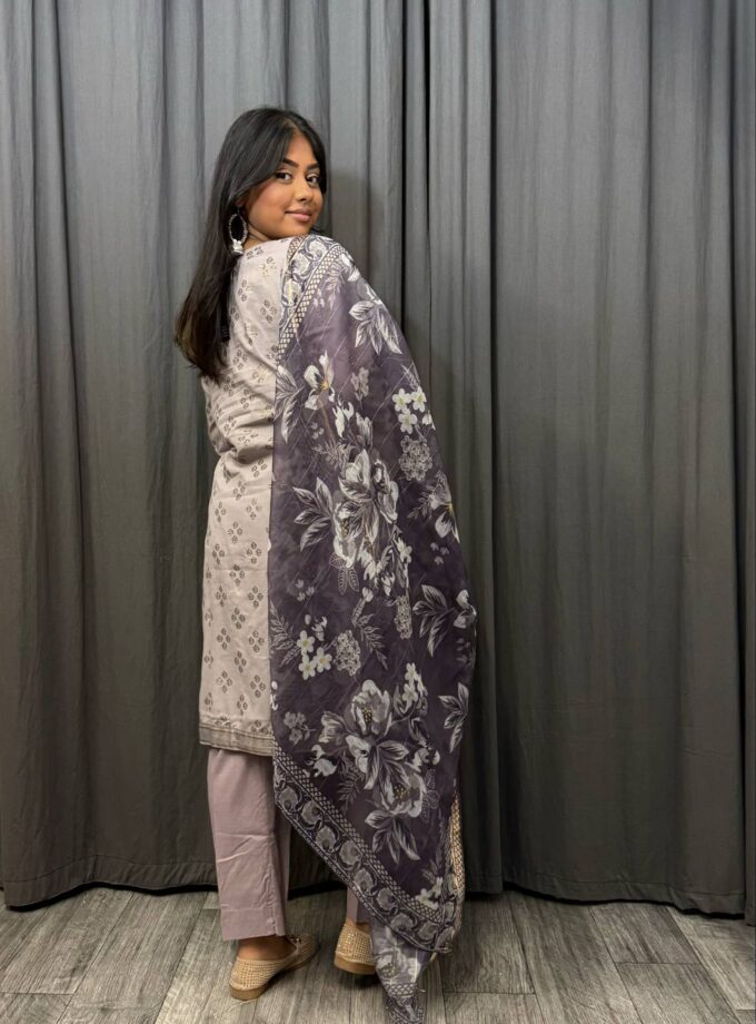 Lawn suit met jacquard print grijstinten