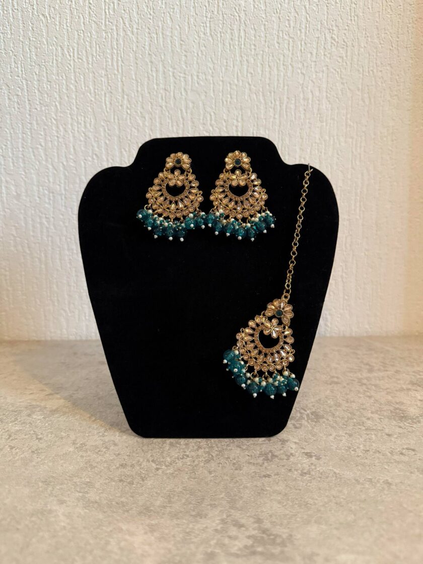 Oorbellen met maang tikka teal groen