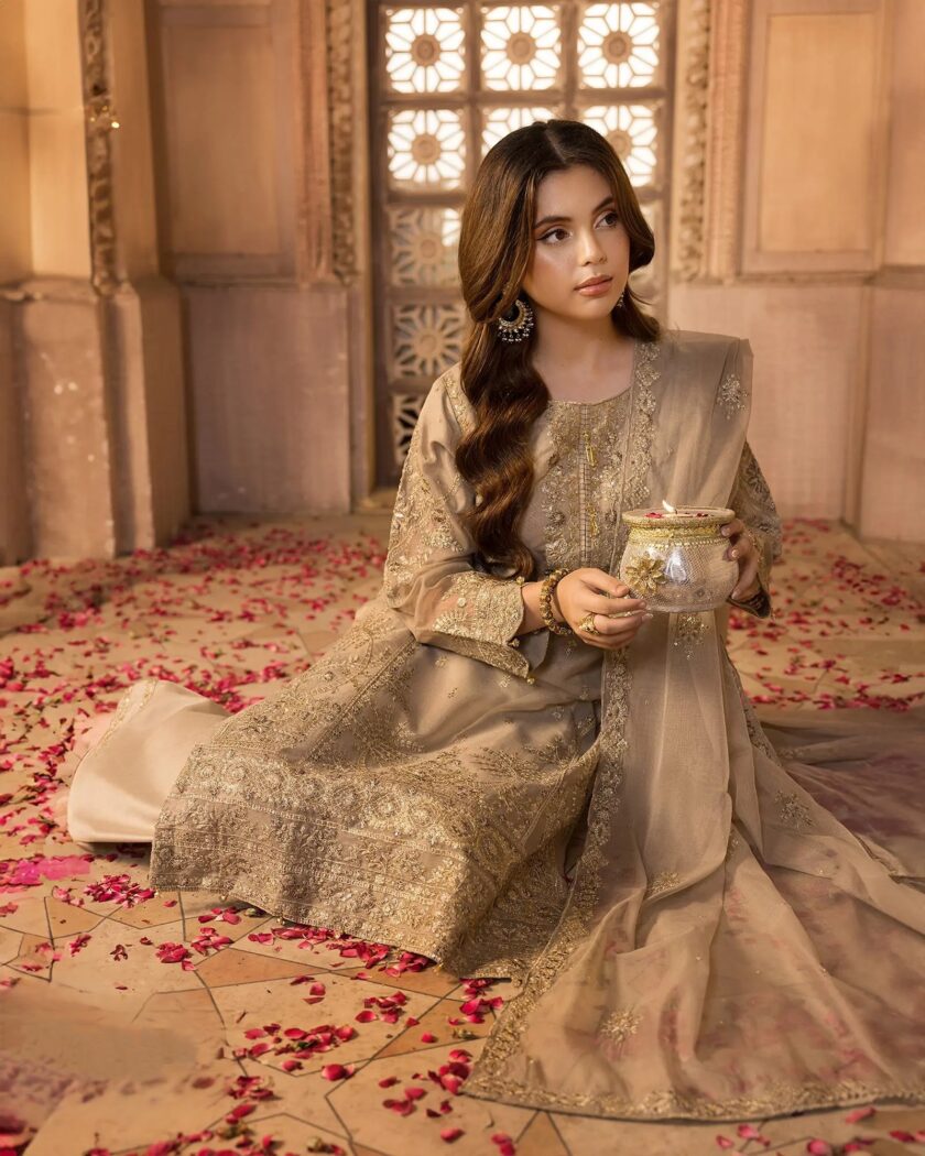 Shaposh organza suit skincolour - Afbeelding 3