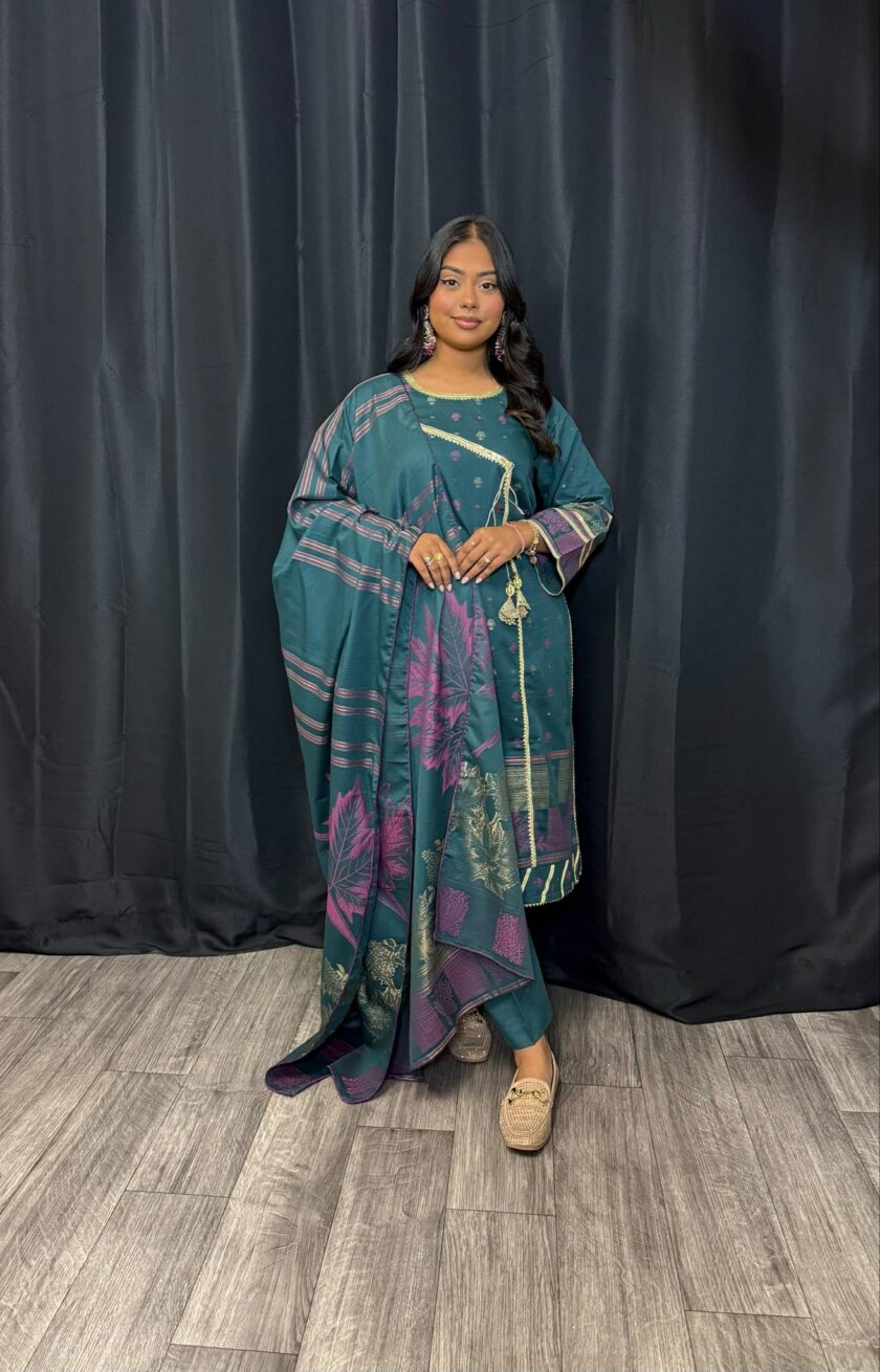 Jacquard print suit met gouden lace anraka stijl