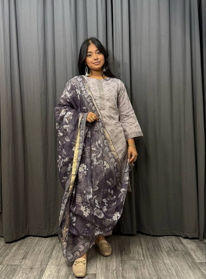 Lawn suit met jacquard print grijstinten