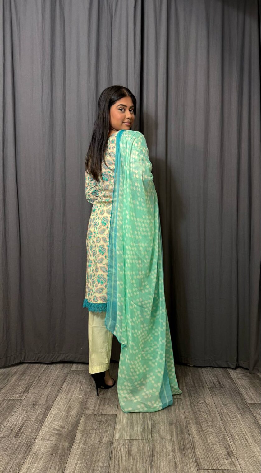 Al Karam lawn suit met chiffon dupatta - Afbeelding 2