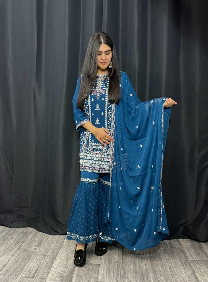 Agha Noor 3 piece gharara zink