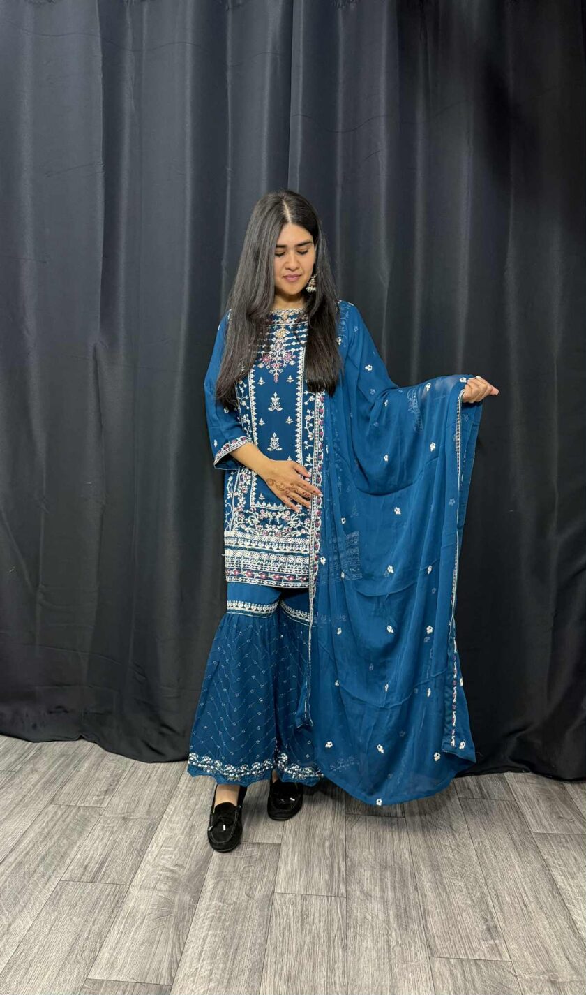Agha Noor 3 piece gharara zink