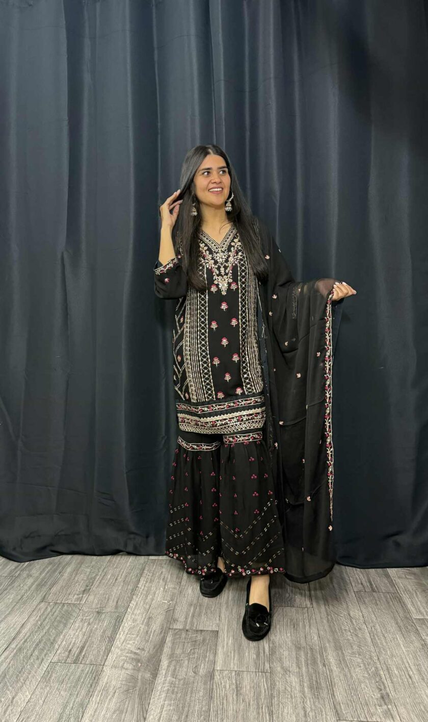 Agha Noor 3 piece gharara zwart