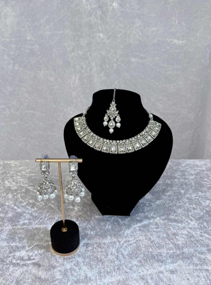 Sieradenset zilver met witte kralen