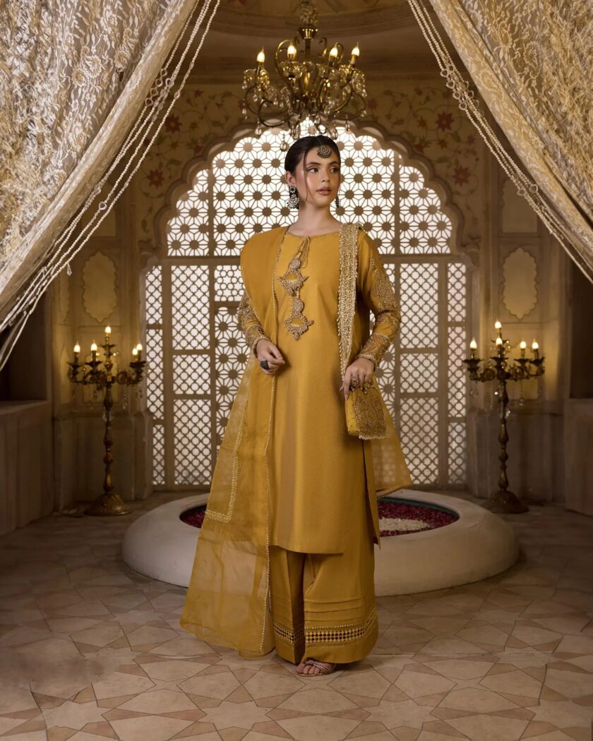 Shaposh mosterd embroidered suit - Afbeelding 2