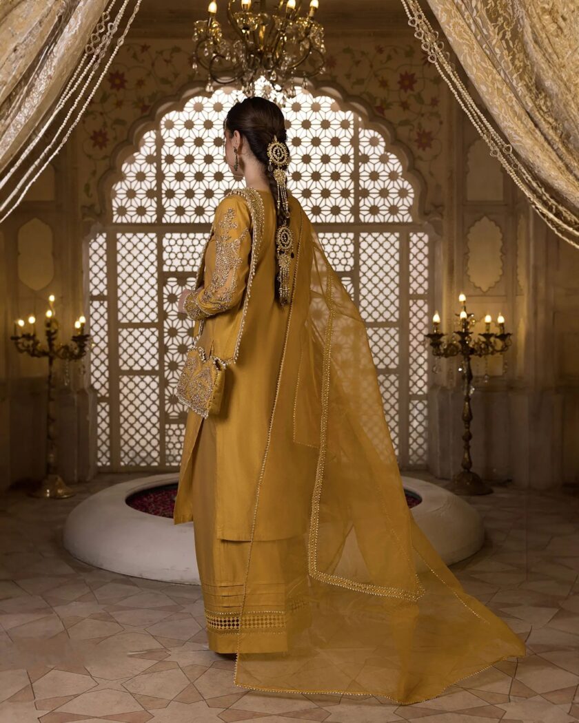 Shaposh mosterd embroidered suit - Afbeelding 5