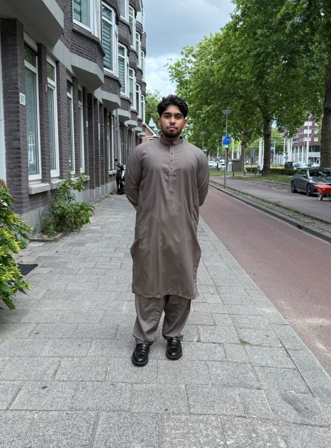 Shalwaar kameez wash and wear grijs/taupe