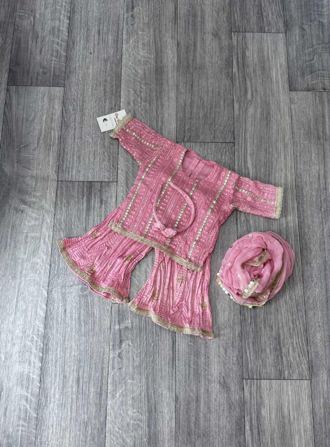 Plazzo suit voor baby roze