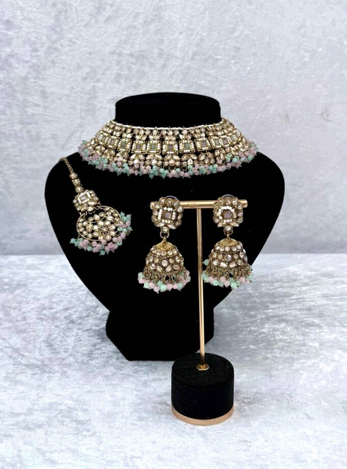 Sieradenset goud met roze/mint 01755