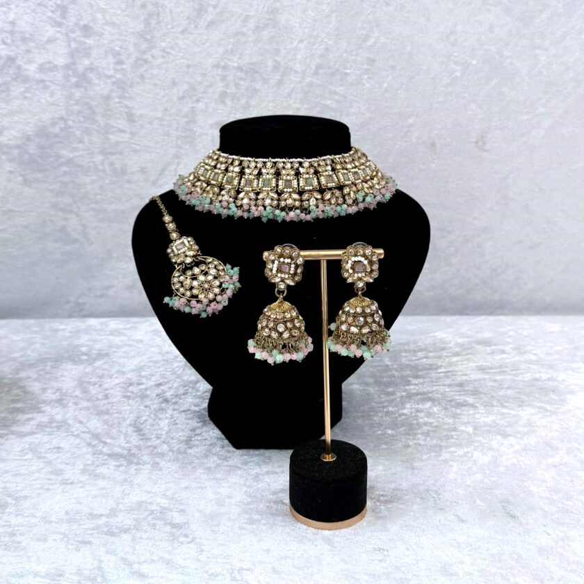 Sieradenset goud met roze/mint 01755