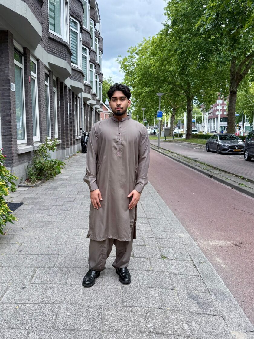Shalwaar kameez wash and wear grijs/taupe