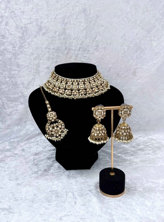 Sieradenset goud op goud 01752