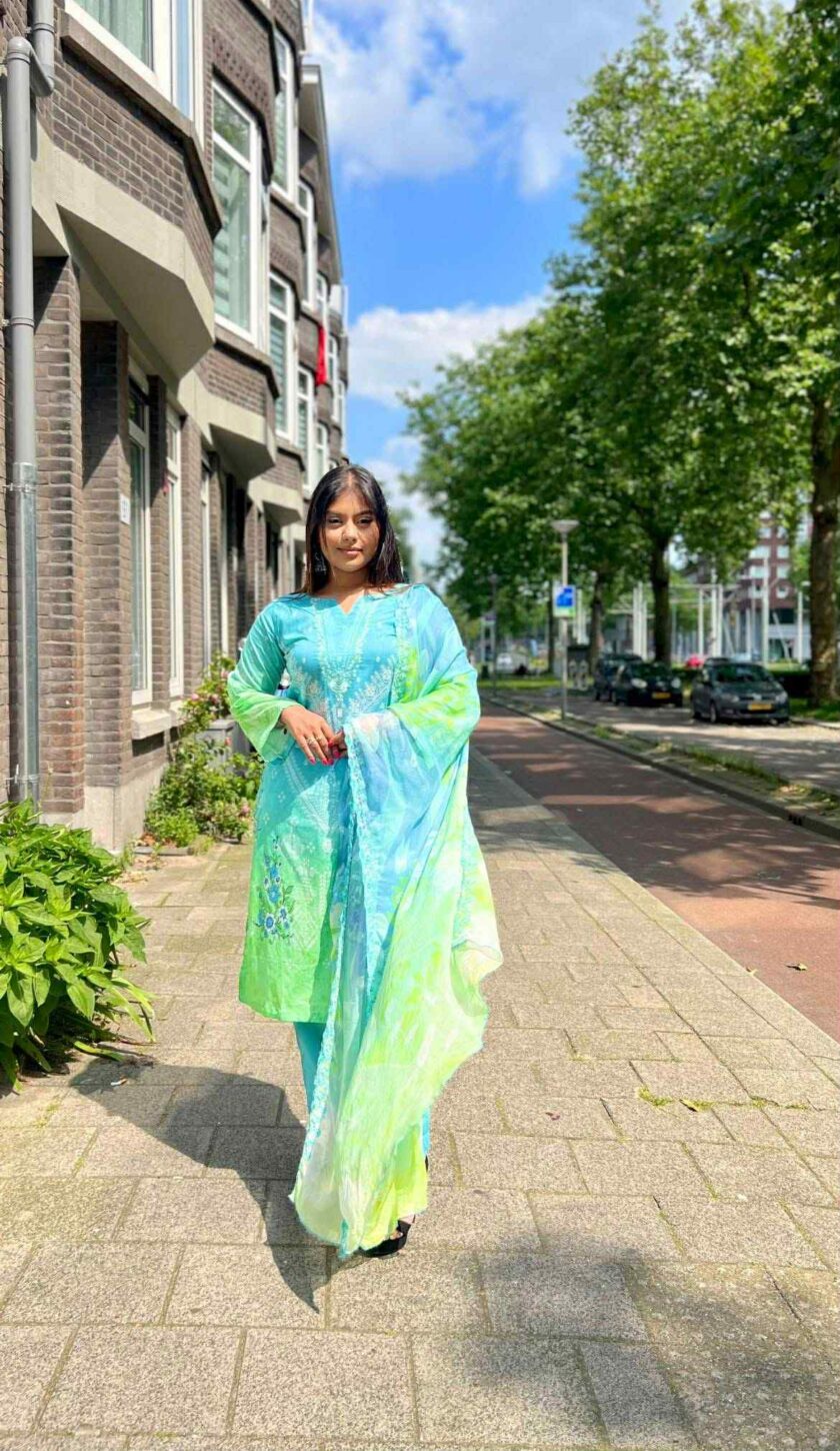 Lawn suit met chiffon dupatta - Afbeelding 4