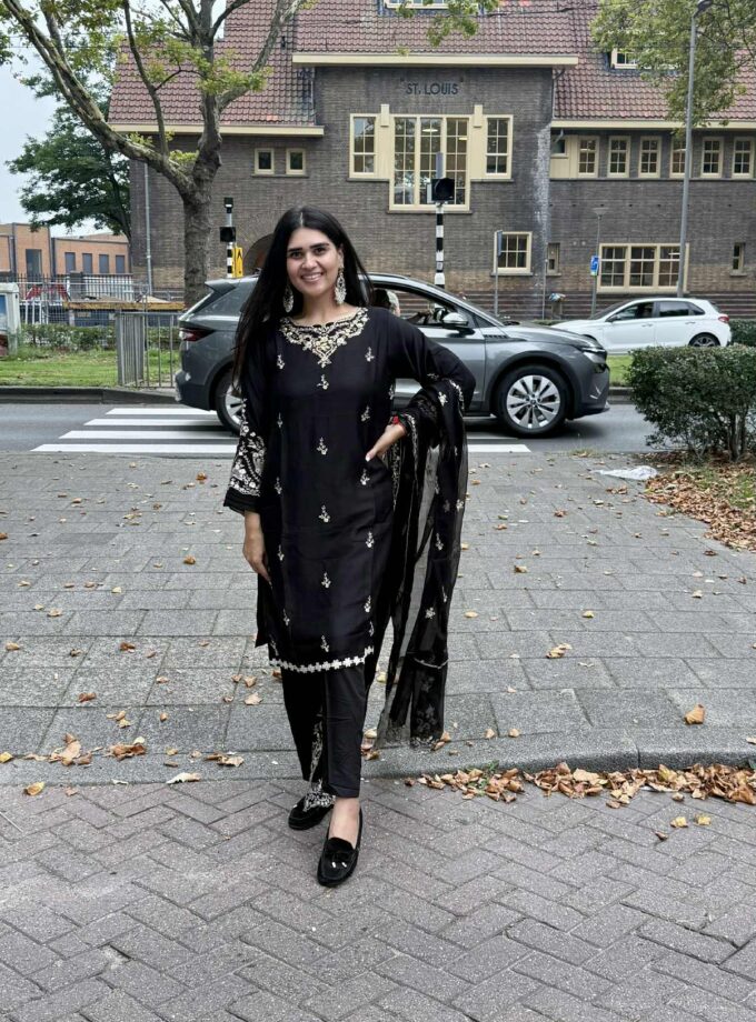 3 piece chiffon suit 02323