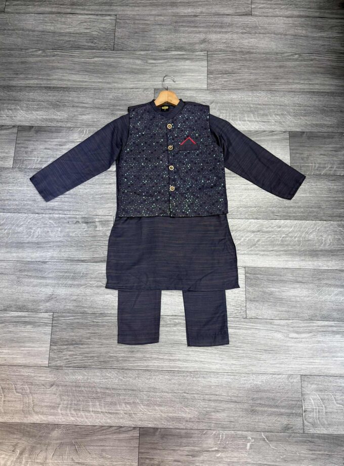 Katoenen shalwaar kameez met waistcoat artikel 11939 maat 122