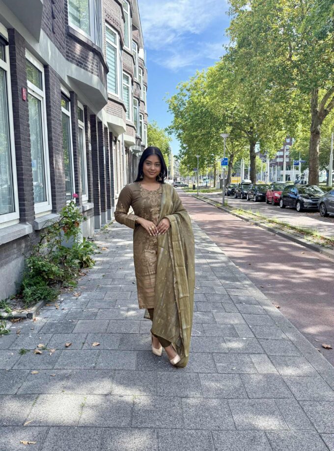 Jacquard dyed lawn suit 02328