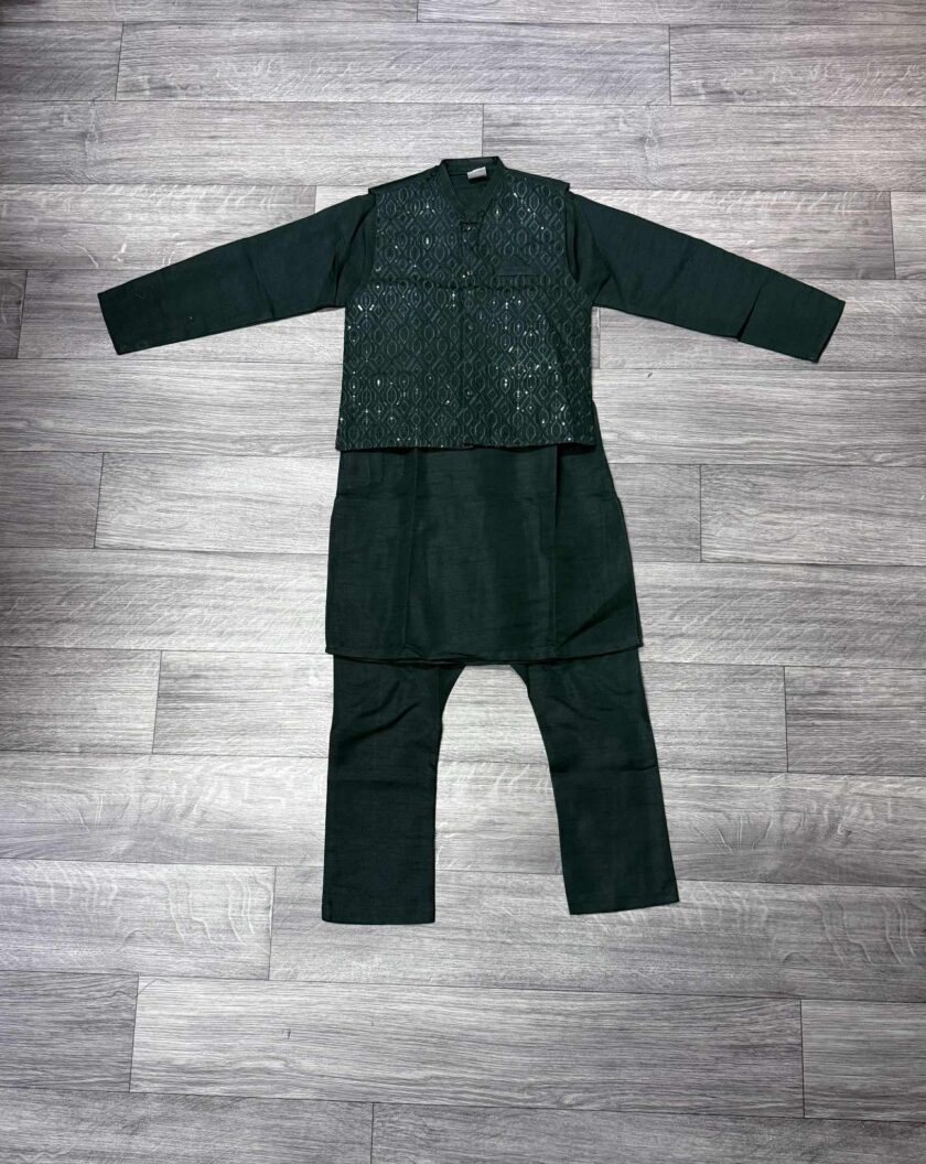 Raw silk shalwaar kameez artikel 12112 maat 140