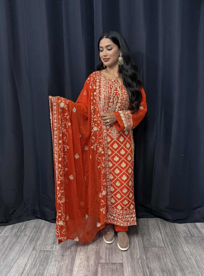 Chiffon suit oranje met chiffon dupatta
