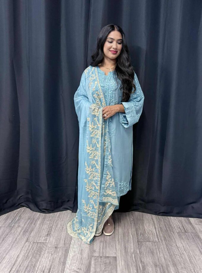 Chiffon suit met chiffon dupatta artikel 12307