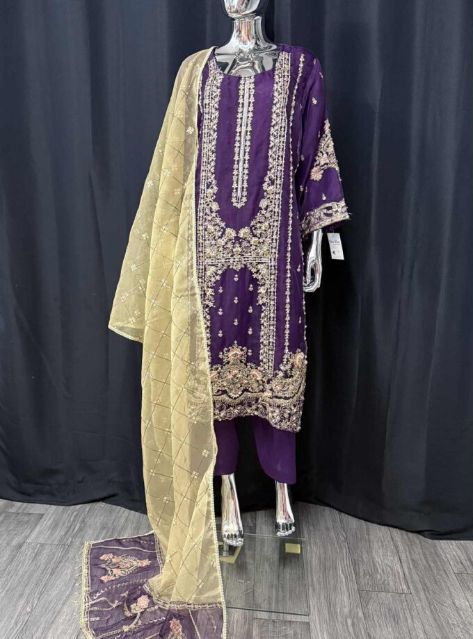 Organza fancy suit paars met crème 12136