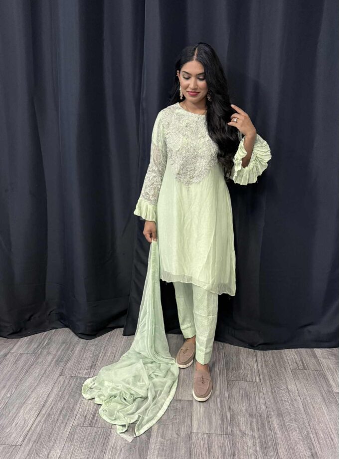 Shaposh chiffon suit mintgroen artikel 12317