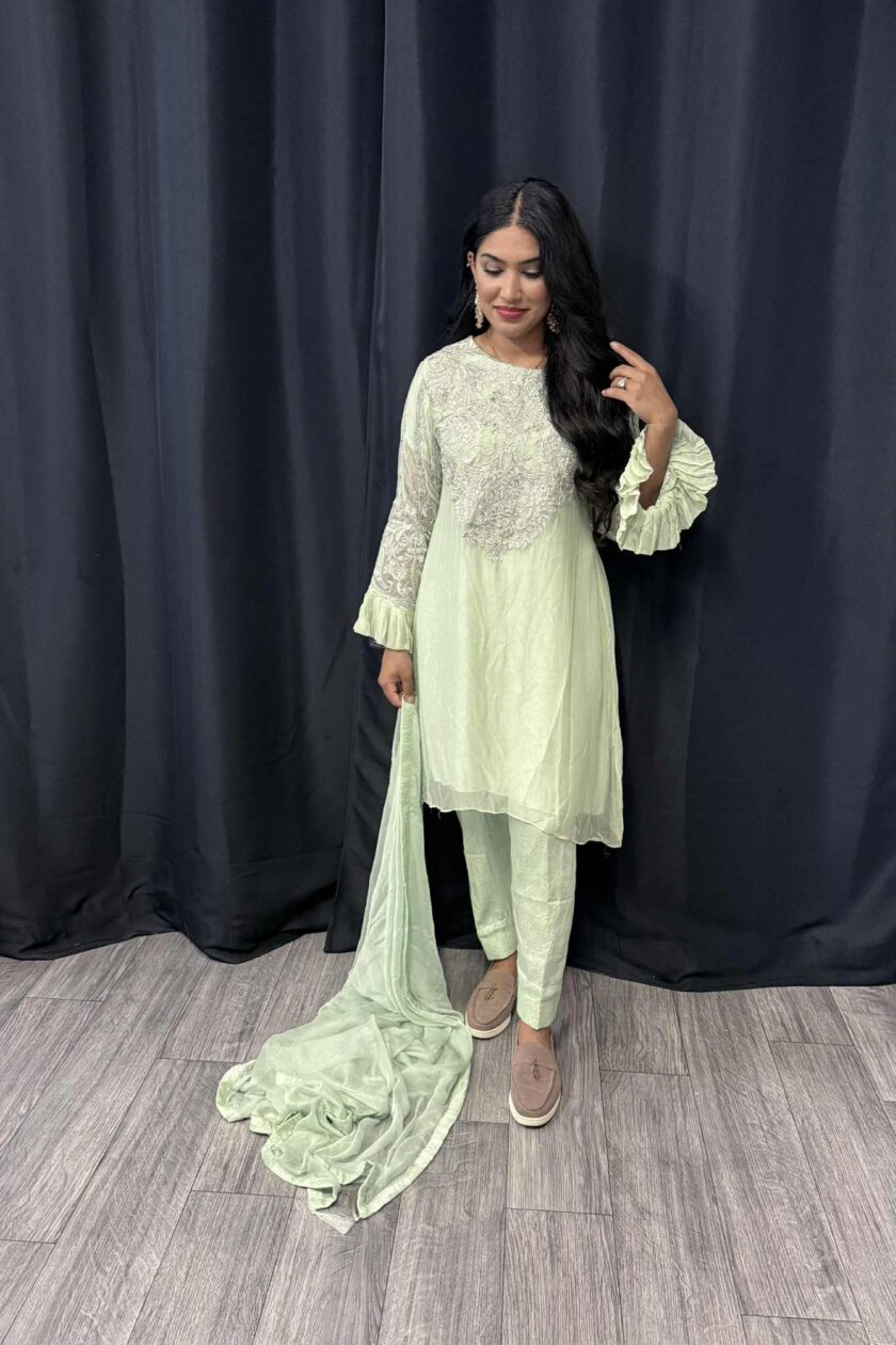 Shaposh chiffon suit mintgroen artikel 12317