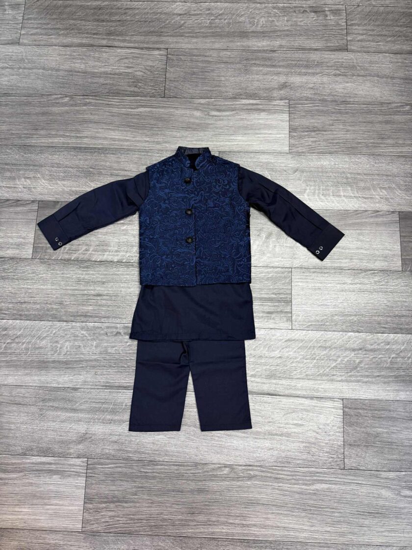 Katoenen shalwaar kameez waistcoat artikel 12003 maat 86/92 en 116