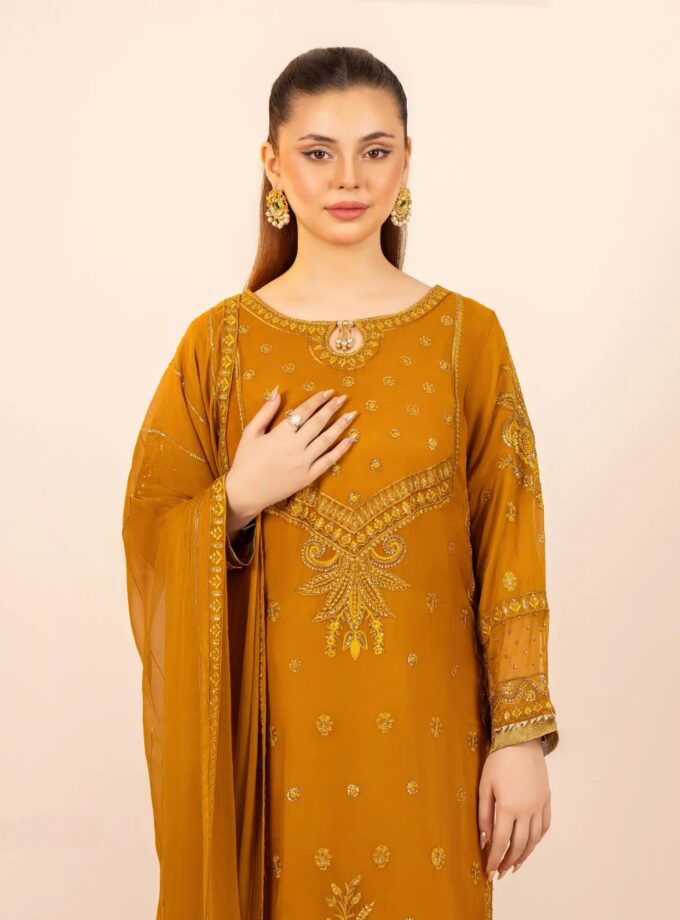 Chiffon mosterd suit artikel 12540