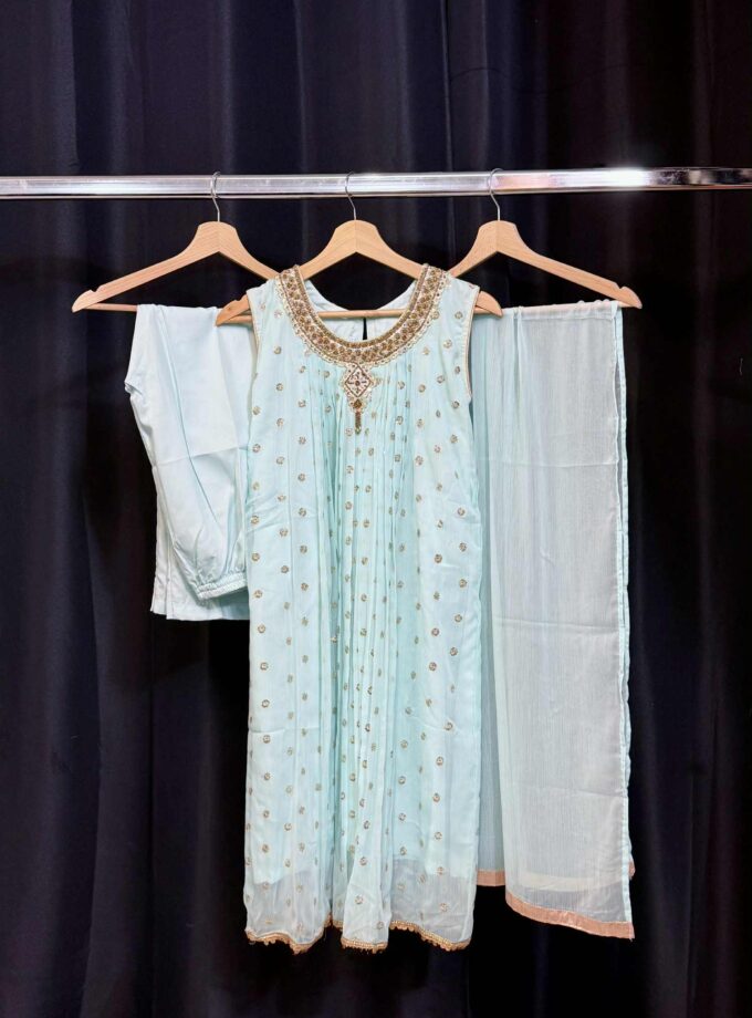 Chiffon firozi jurk met dupatta en broek