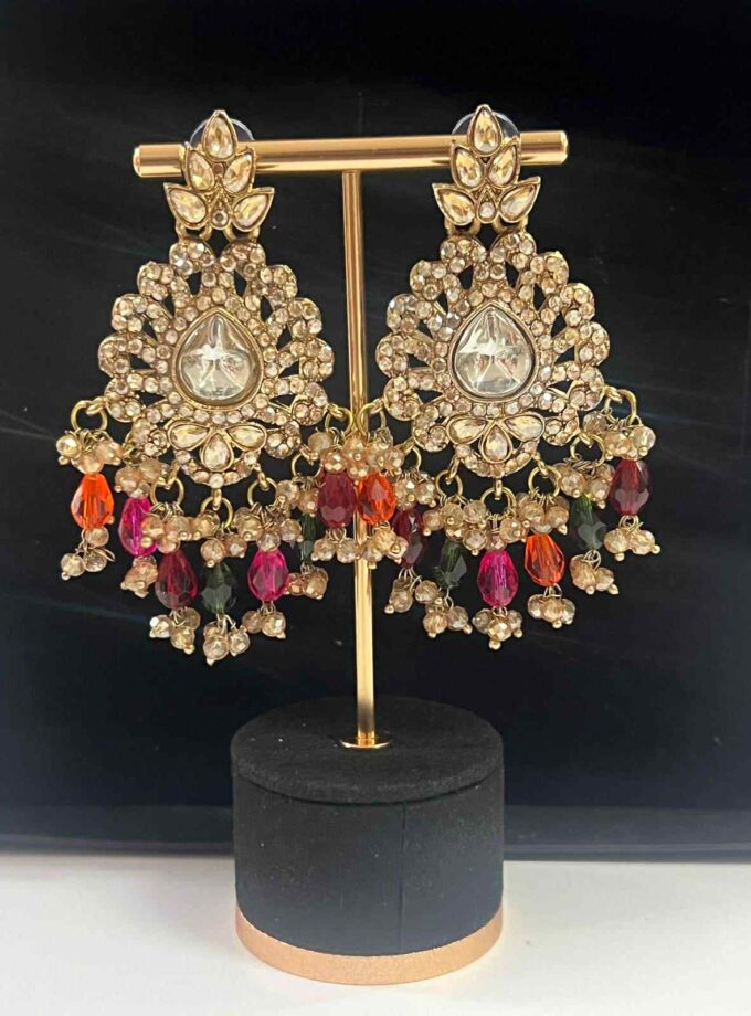 Oorbellen goud met diverse kleuren opties (design 1)