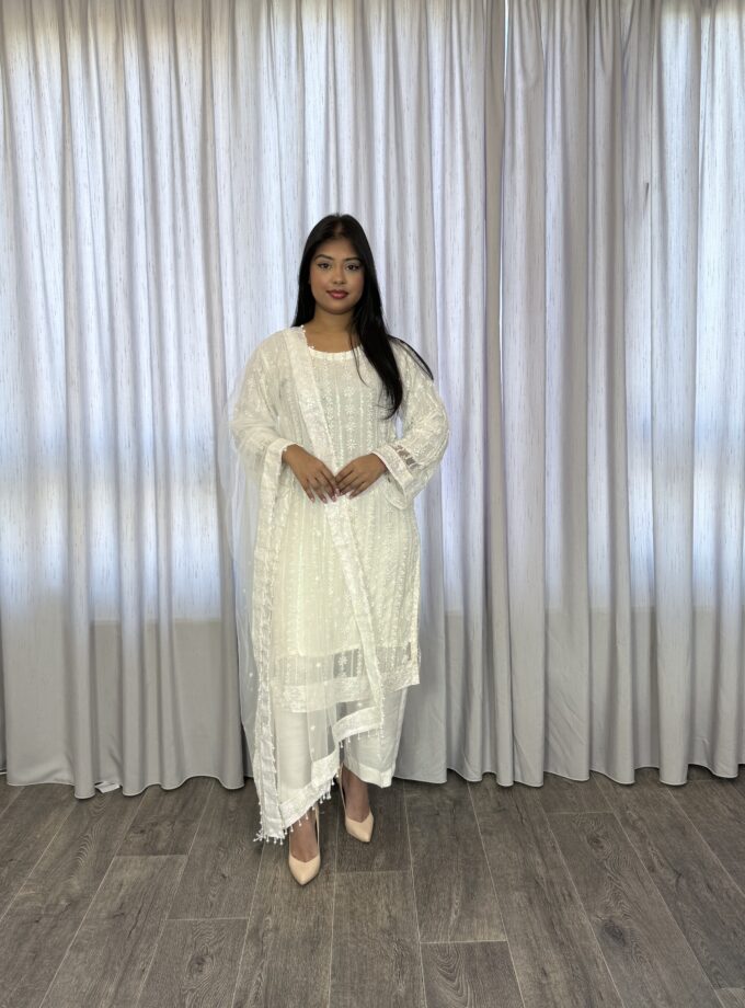 Driedelige suit wit- Net 2022