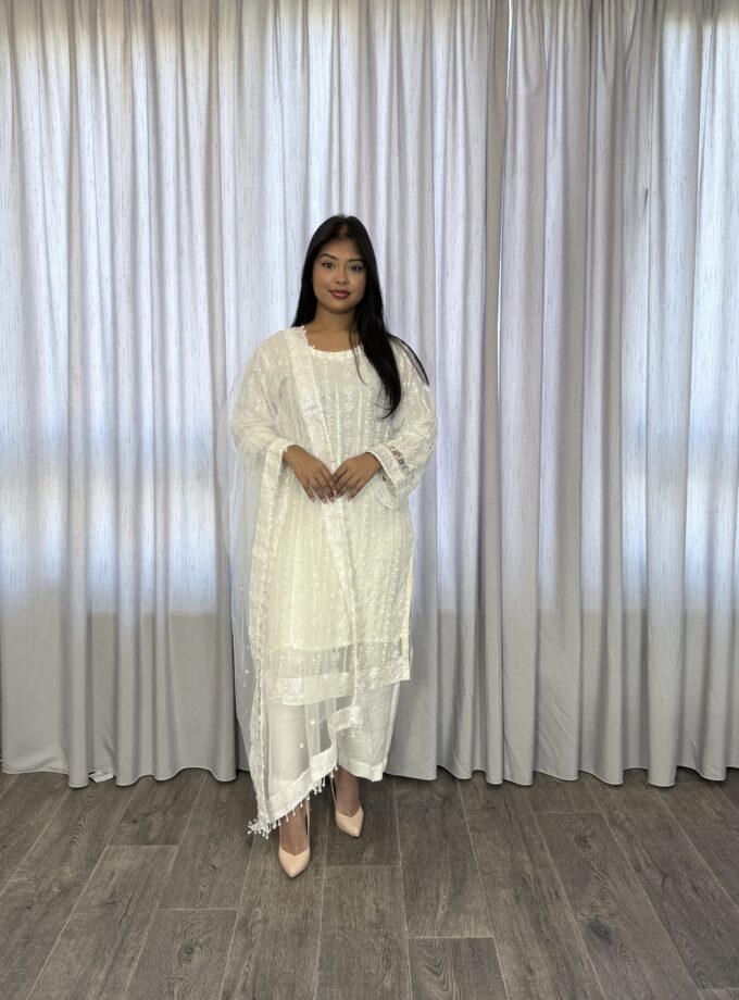 Driedelige suit wit- Net 2022