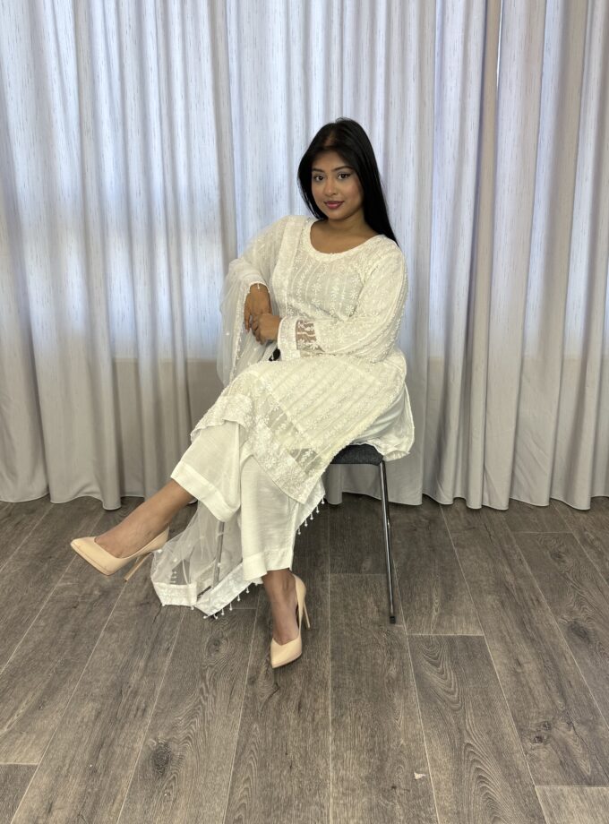 Driedelige suit wit- Net 2022