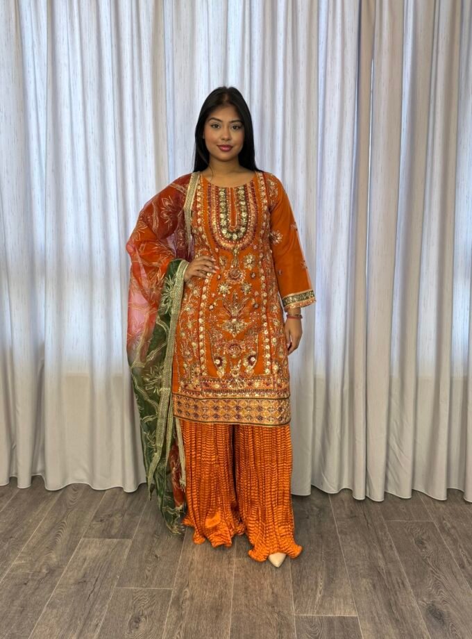 Driedelige plazzo suit oranje- Organza 2023