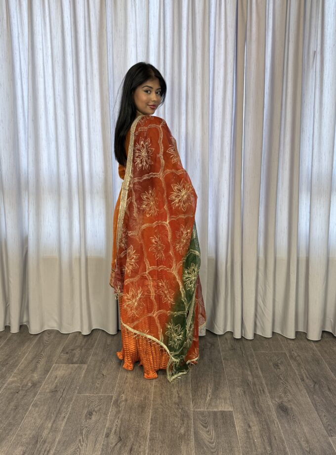 Driedelige plazzo suit oranje- Organza 2023